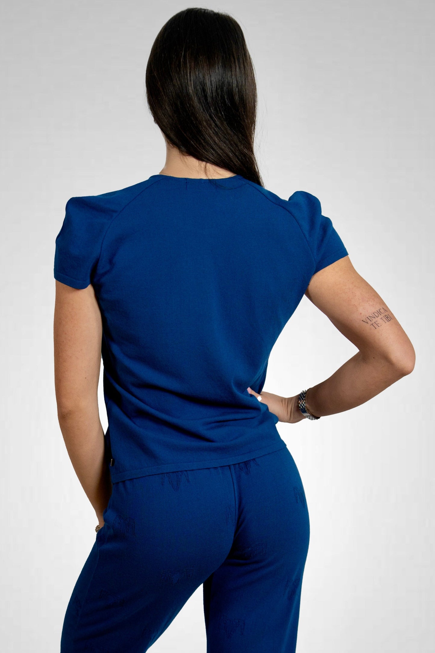 THE LEGACY Raglan Crewneck - Bluette