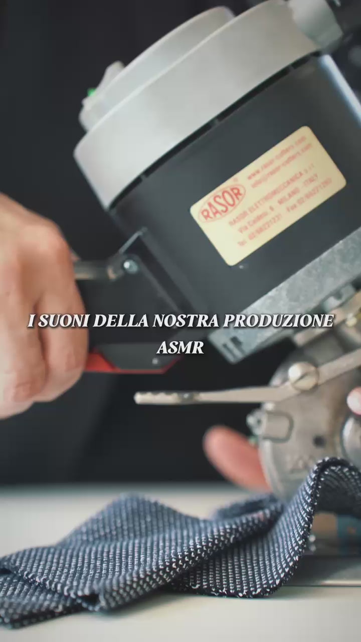 Carica il video: 